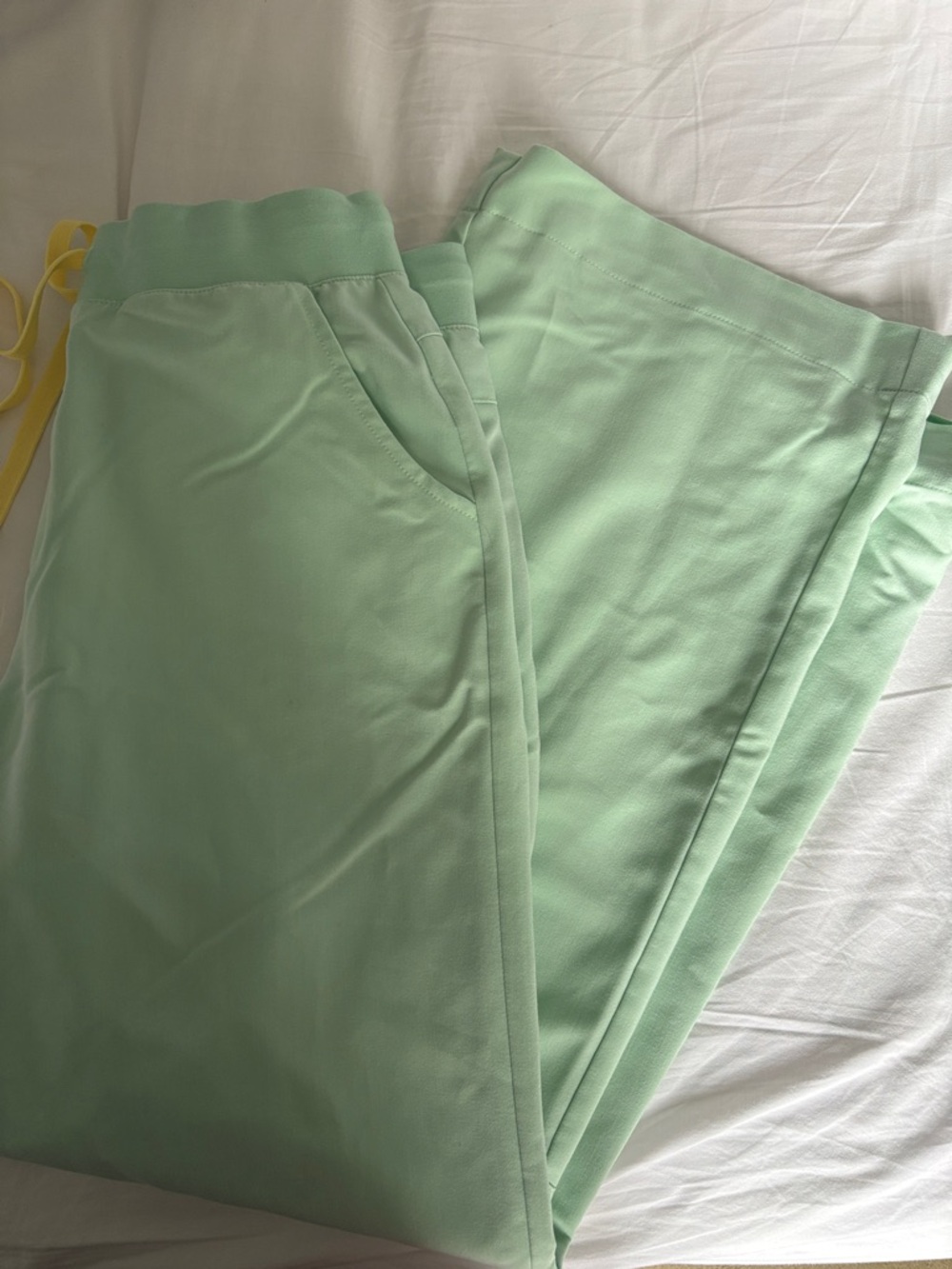 Garde Malade Wide Leg Scrub Pants